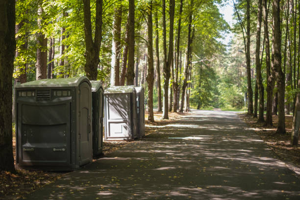 Best Portable restroom trailer rental  in North Tonawanda, NY